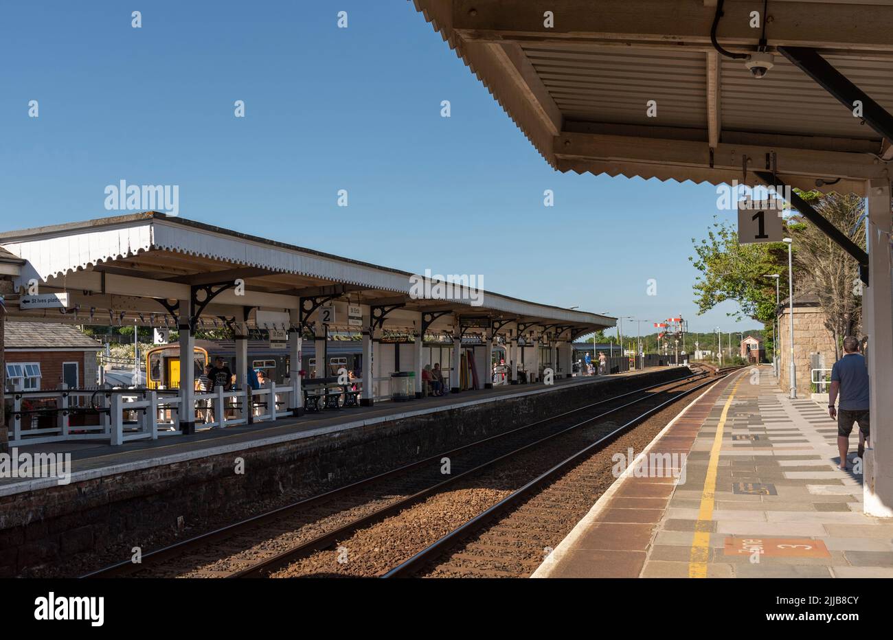 St Erth, Cornwall, England, UK. 2022. St Erth station platforms. Change station for the popular coastal branch line to St Ives a holiday resort in wes Stock Photo