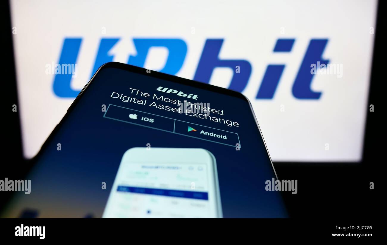 Crypto com app hi-res stock photography and images - Alamy