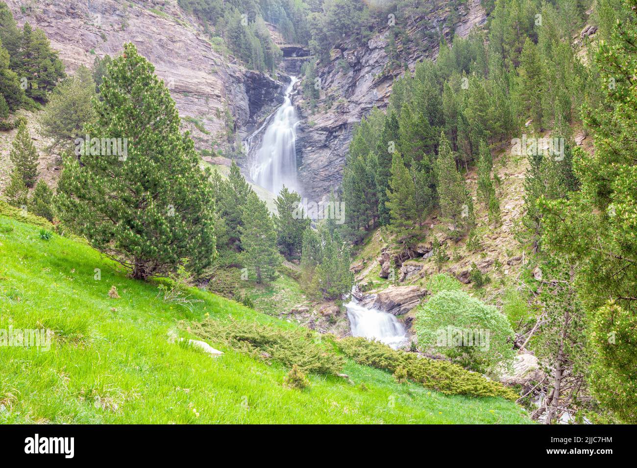 Bom waterfall, Three waterfalls trail in Cerler, Ardones Gorge, Cerler, Huesca, Spain Stock Photo