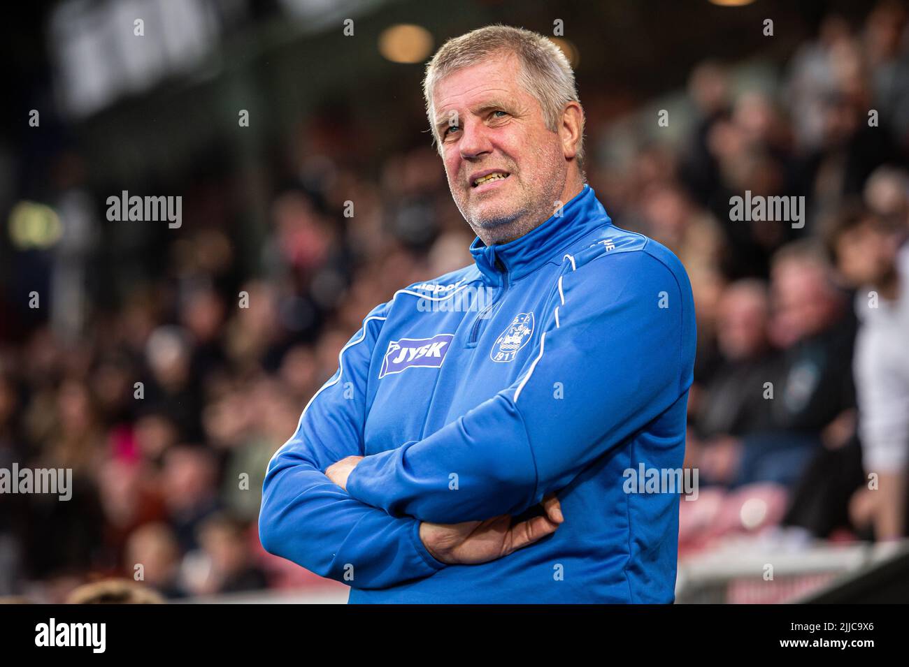 Herning, Denmark. 22nd, July 2022. Head coach Kent Nielsen of Silkeborg IF seen during the 3F Superliga match between FC Midtjylland and Silkeborg IF at MCH Arena in Herning. (Photo credit: Gonzales Photo - Morten Kjaer). Stock Photo