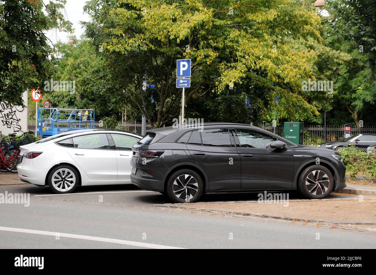Copenhagen /Denmark/25 July 2022/Many electric autos at recharge point
