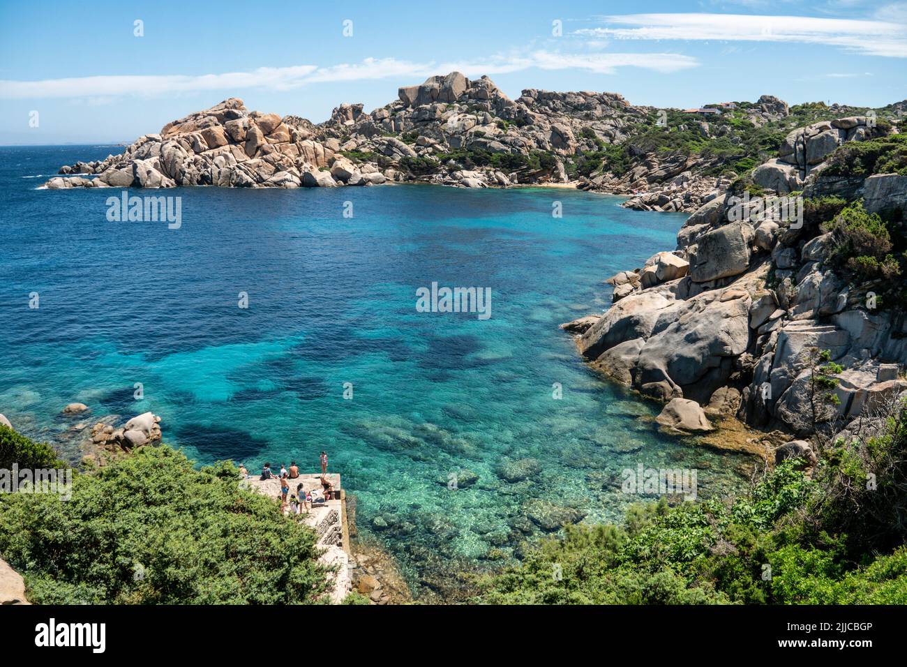 Bucht in Capo Testa in Sardinien, bizarre Felsen, glasklares Wasser, Italien Stock Photo