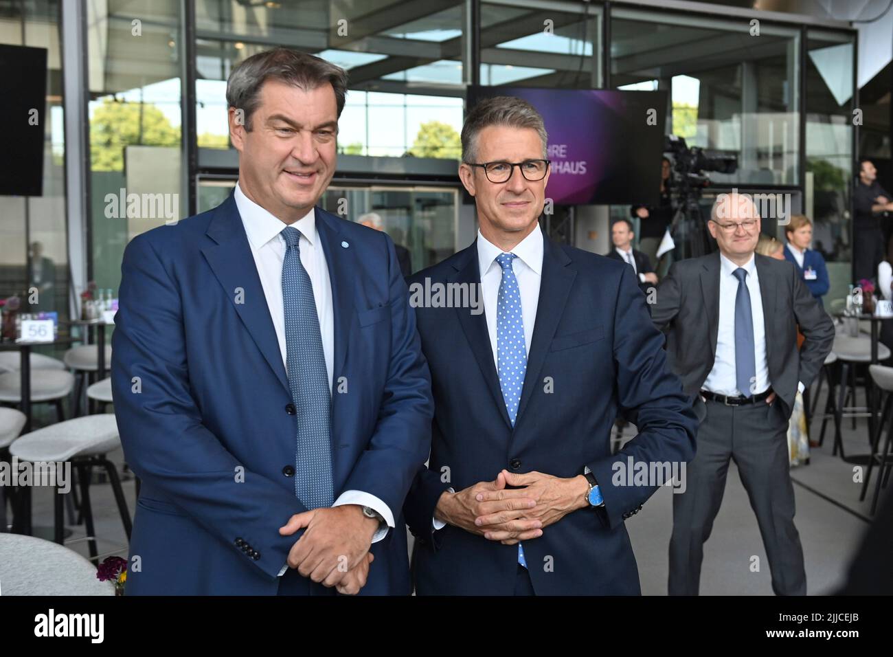 From left: Stefan QUANDT with Markus SOEDER (Prime Minister of Bavaria and  CSU Chairman). Anniversary event ?50 years BMW high-rise? on July 22nd,  2022 in Munich ?SVEN SIMON Fotoagentur GmbH & Co.