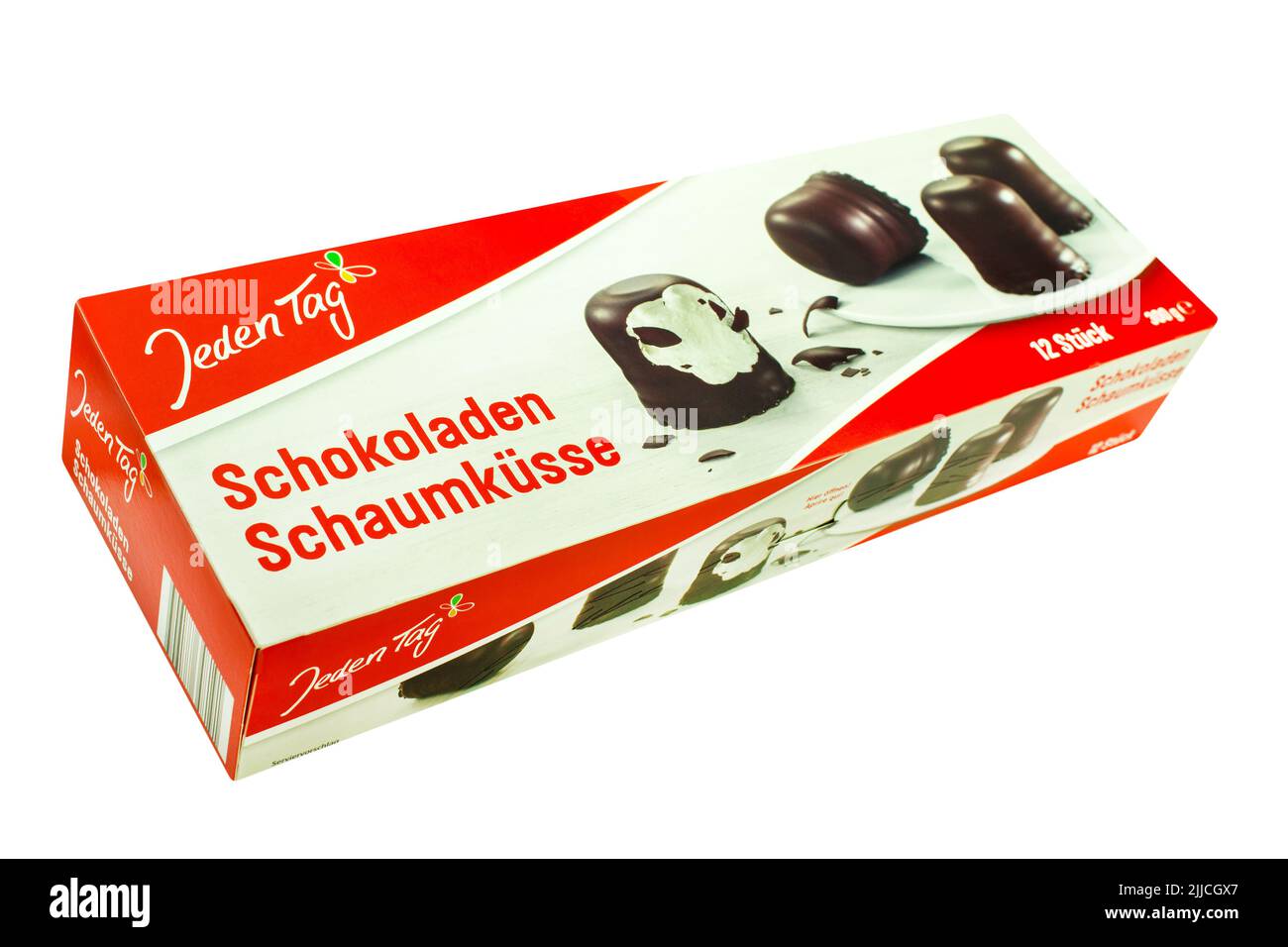 12 Schokoladen Schaumküsse mit Verpackung 300 g auf weissem Hintergrund Stock Photo