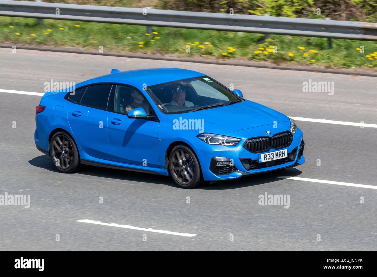 File:BMW M235i (F22) front view.jpg - Wikimedia Commons