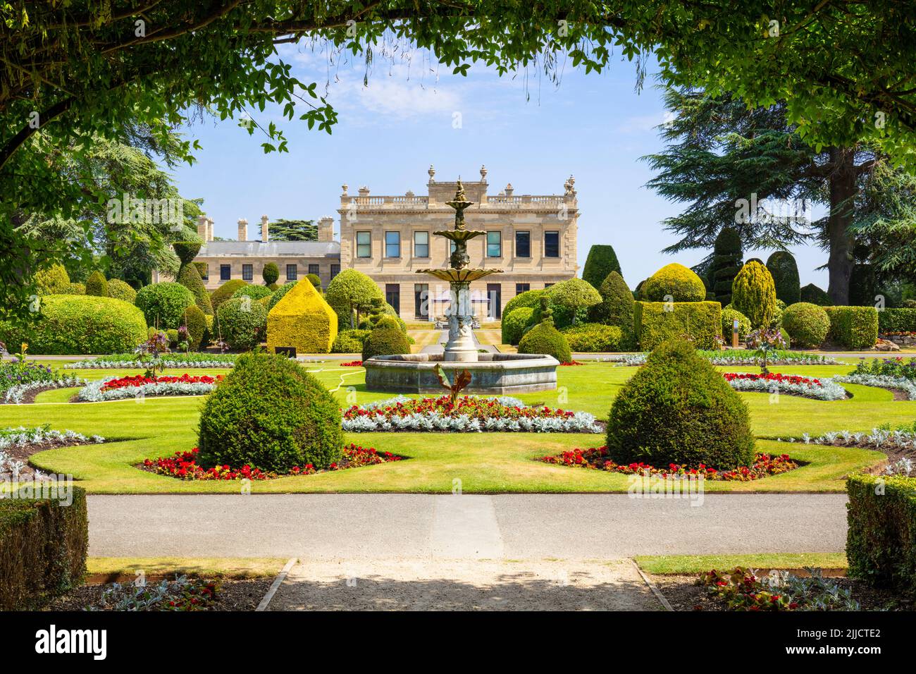 Brodsworth hall and gardens a Victorian country house with Formal gardens and fountain at Brodsworth Hall near Doncaster South Yorkshire England uk gb Stock Photo