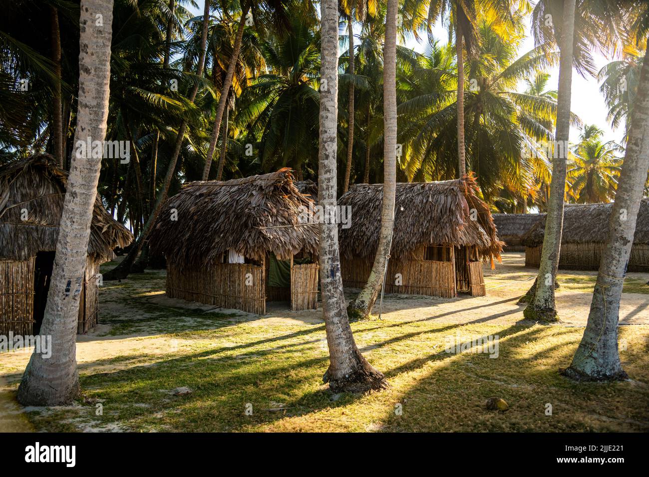 Accommodation huts on an island in the San Blas Islands in Panama Stock Photo