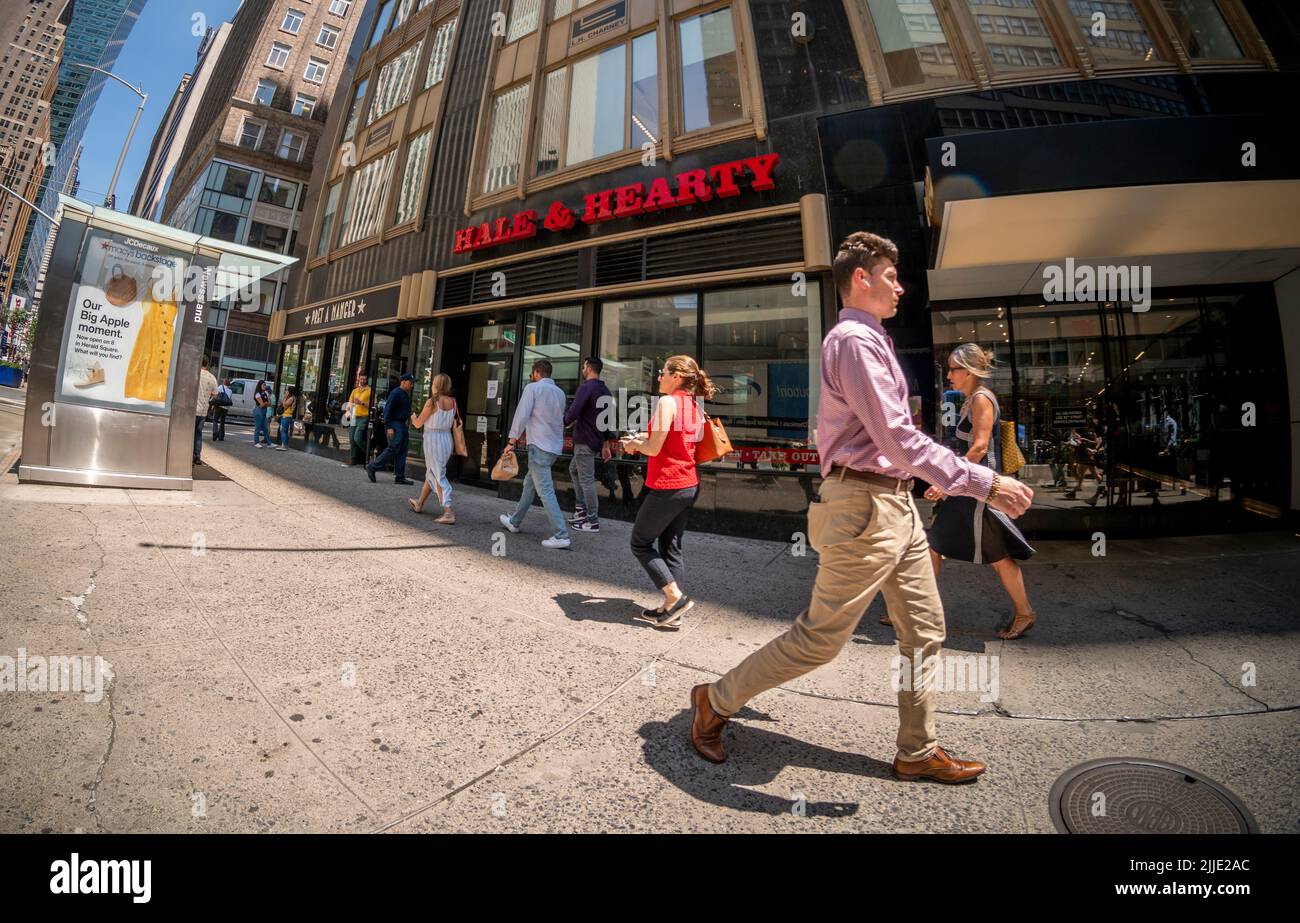 A closed branch of the Hale & Hearty sandwich and soup chain in the