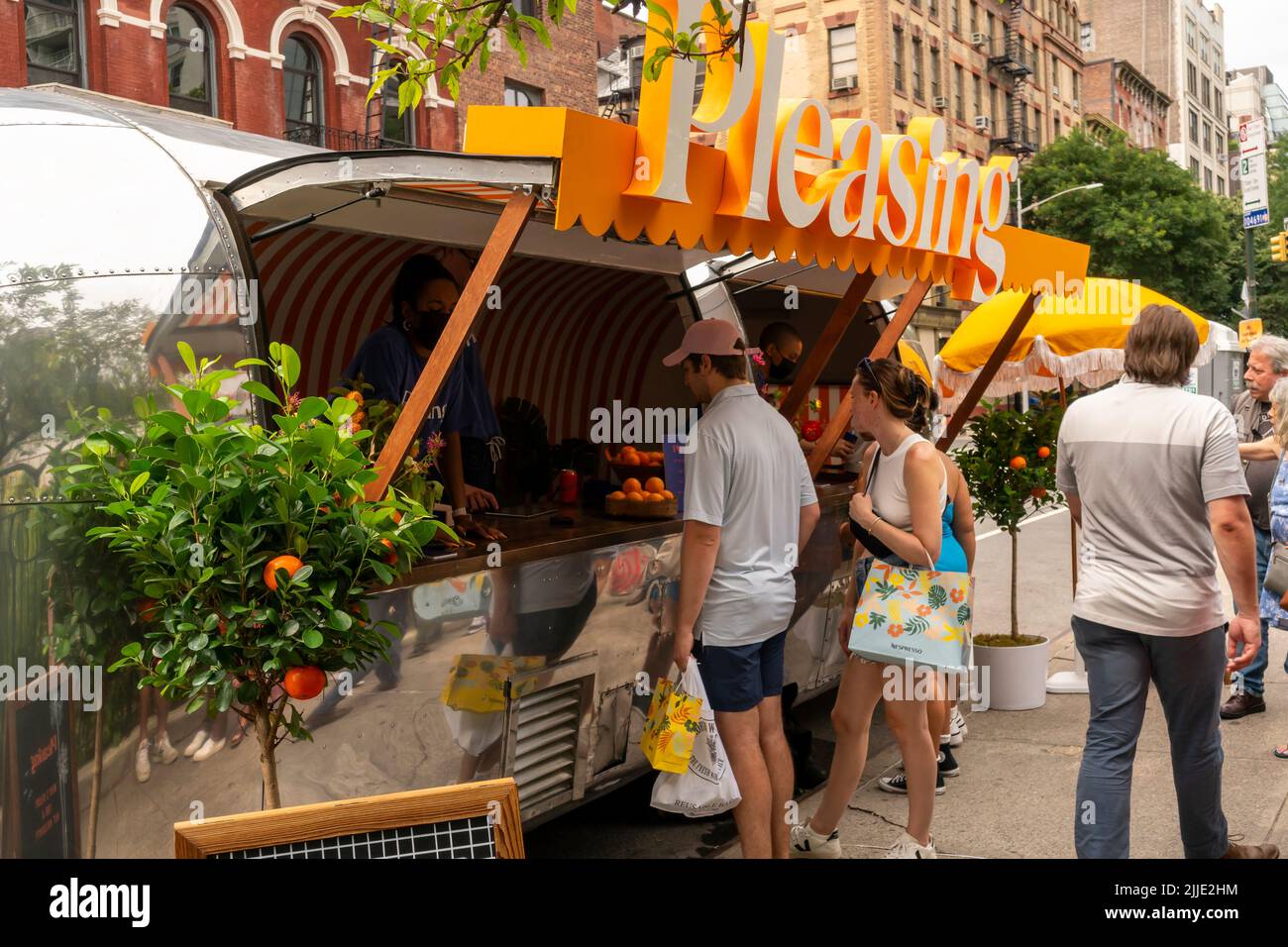 Pop-up Airstream trailer for the cosmetics and skincare compnay Pleasing in Greenwich Village in New York on Sunday, July 17, 2022.(© Richard B. Levine) Stock Photo
