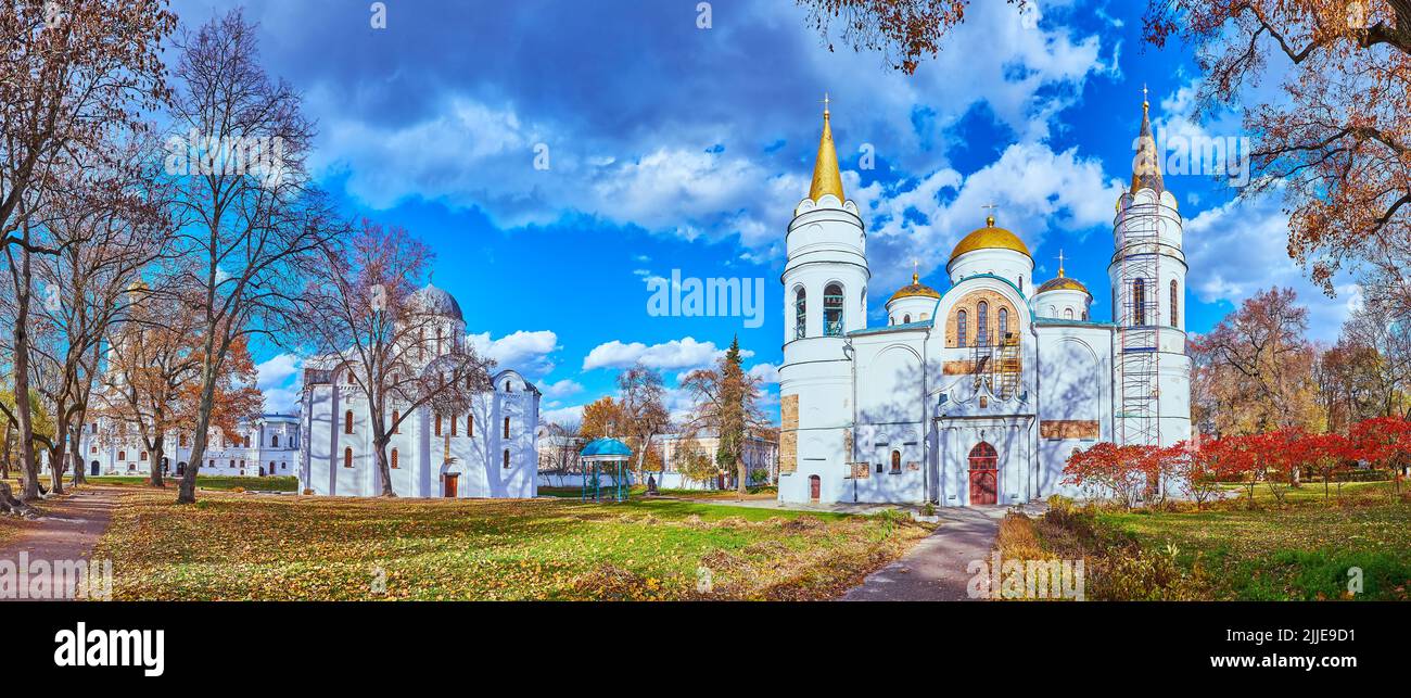 Panorama of autumn Chernihiv Dytynets (Chernigov Citadel) Park with its main landmarks - Chernihiv Collegium, Borys and Hlib Cathedral and Transfigura Stock Photo