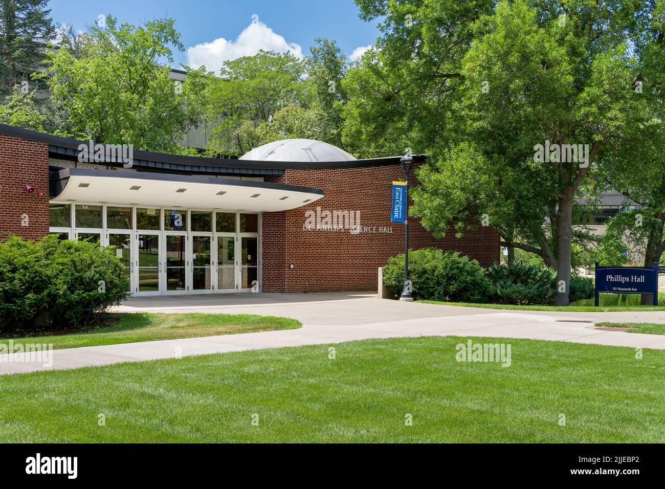 EAU CLAIRE, WI, USA - JULY 24, 2022: L. E. Phillips Science Hall at the University of Wisconsin-Eau Claire. Stock Photo