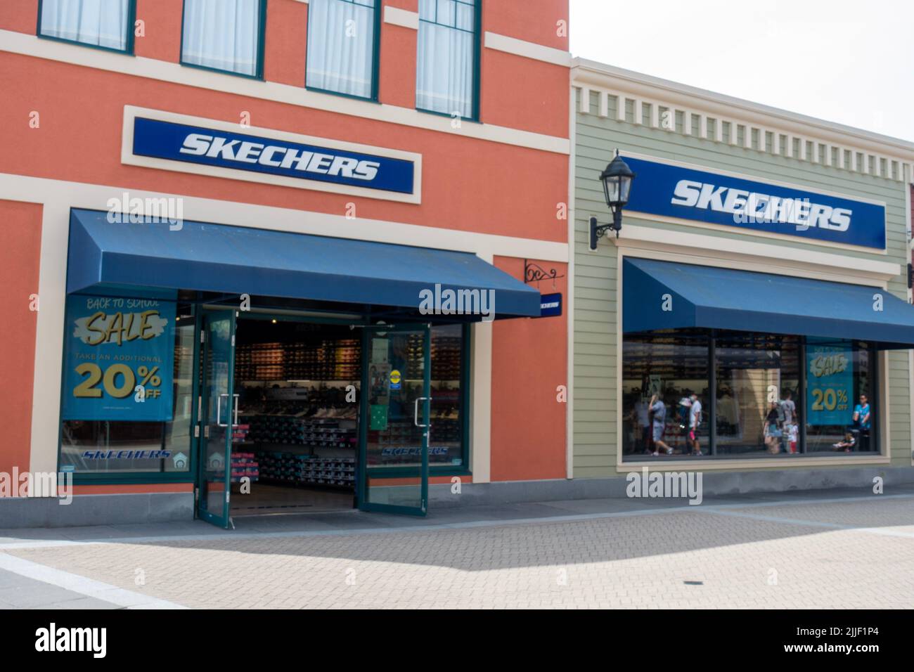 Skechers Store McArthur Glen Designer Outlet Richmond, BC Stock Photo - Alamy