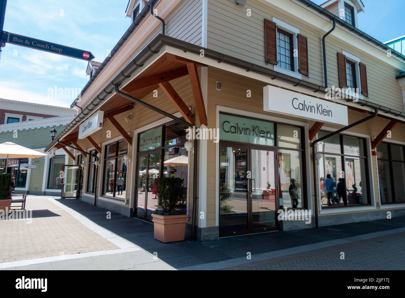 Mcarthur glen designer outlet richmond hi-res stock photography and images  - Alamy