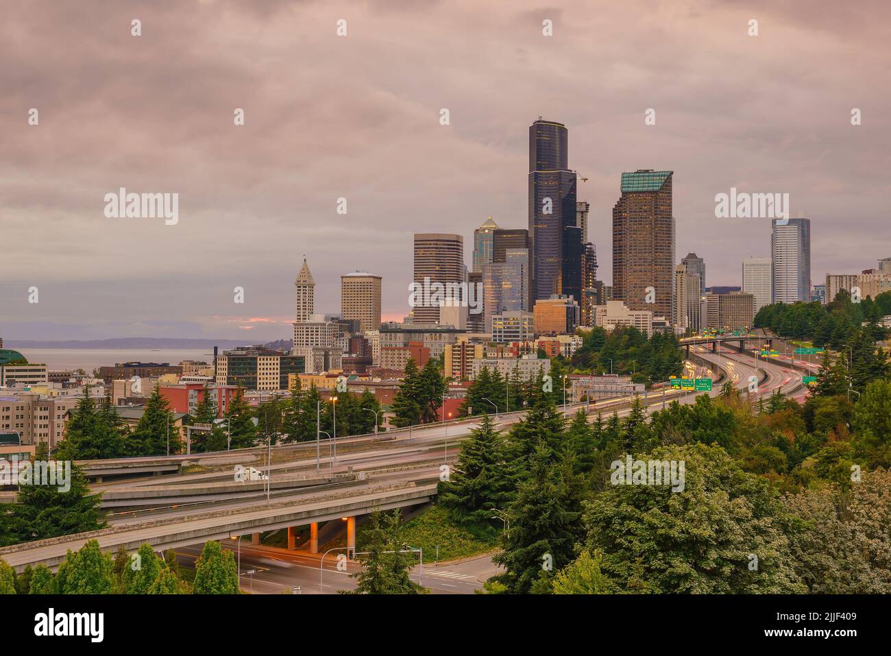 View of downtown Seattle skyline in Seattle Washington, USA Stock Photo ...