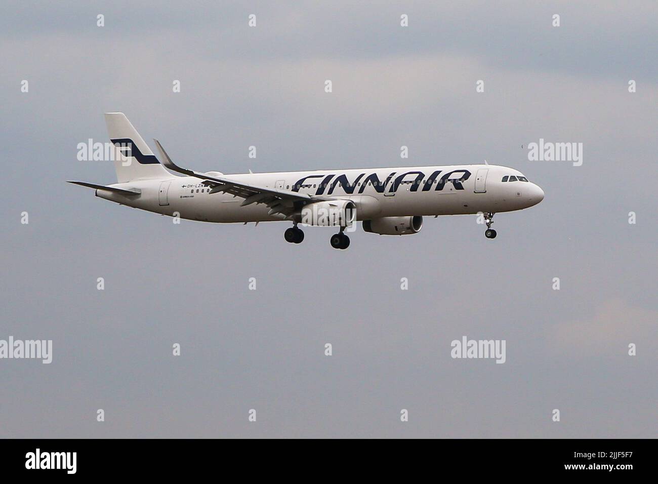 London, UK. 21st July, 2022. A Finnair approaches land at London