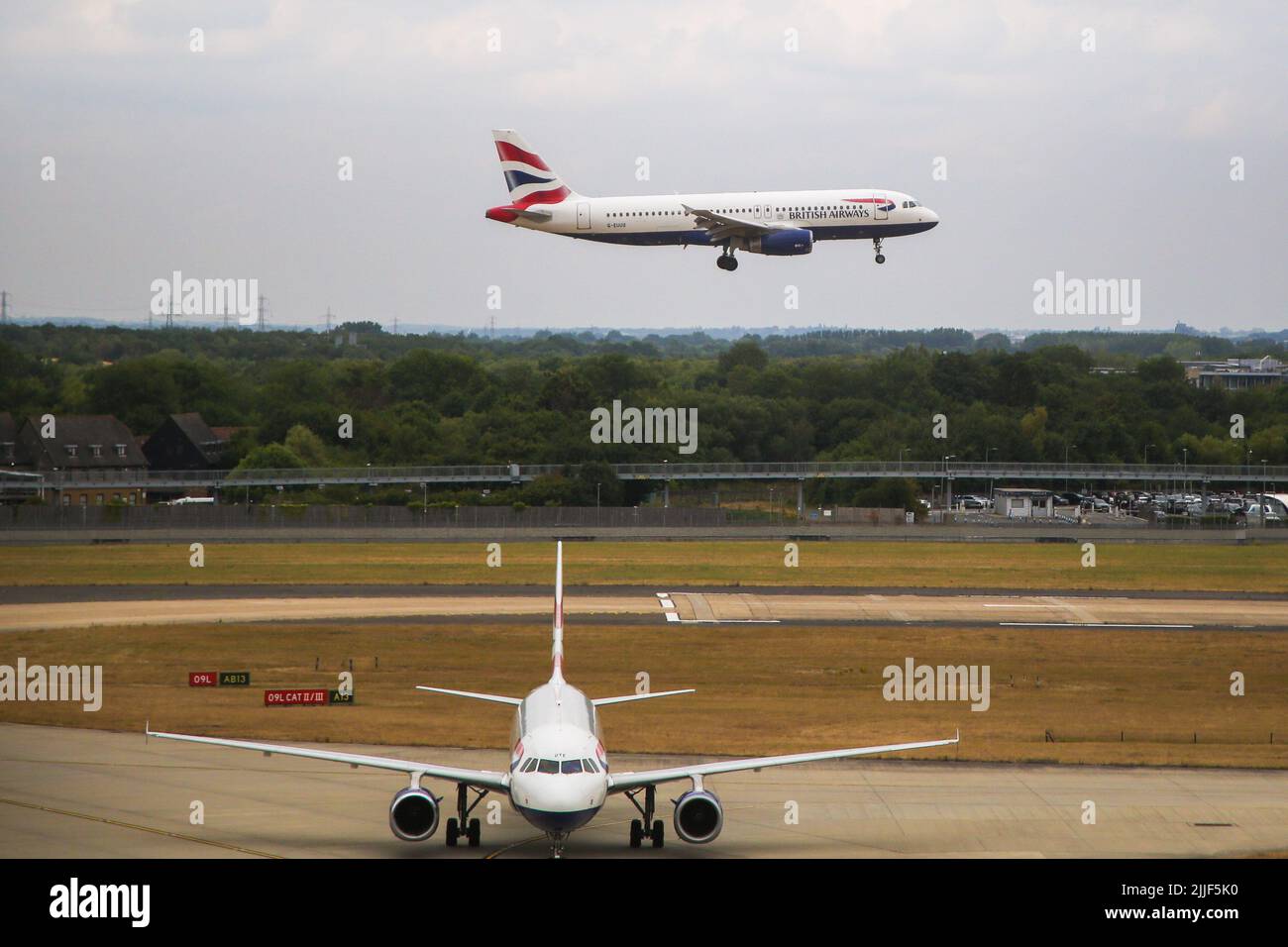 A British Airways Airbus A320232 approaches to land at London Heathrow