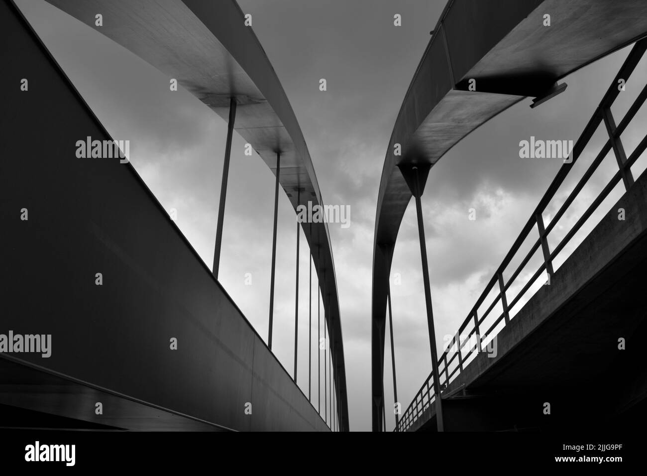 Steel arch arched bridge Black and White Stock Photos & Images - Alamy