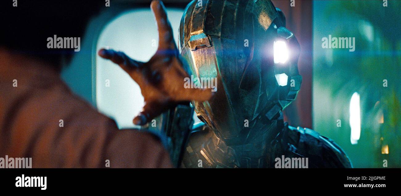 Alien battleship 2012 hi-res stock photography and images - Alamy