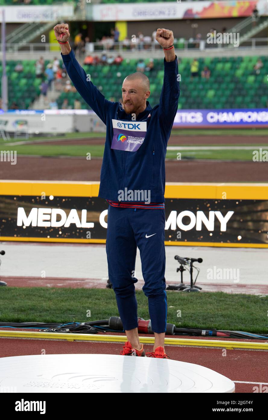 Zachery Ziemek (USA) waiting to receive his bronze medal in the men’s