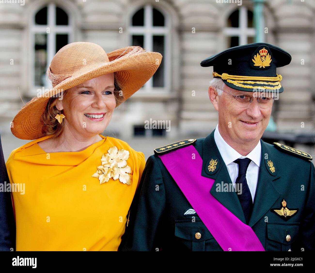 21-07-2022 Defile King Filip (Philippe) and Queen Mathilde during the ...