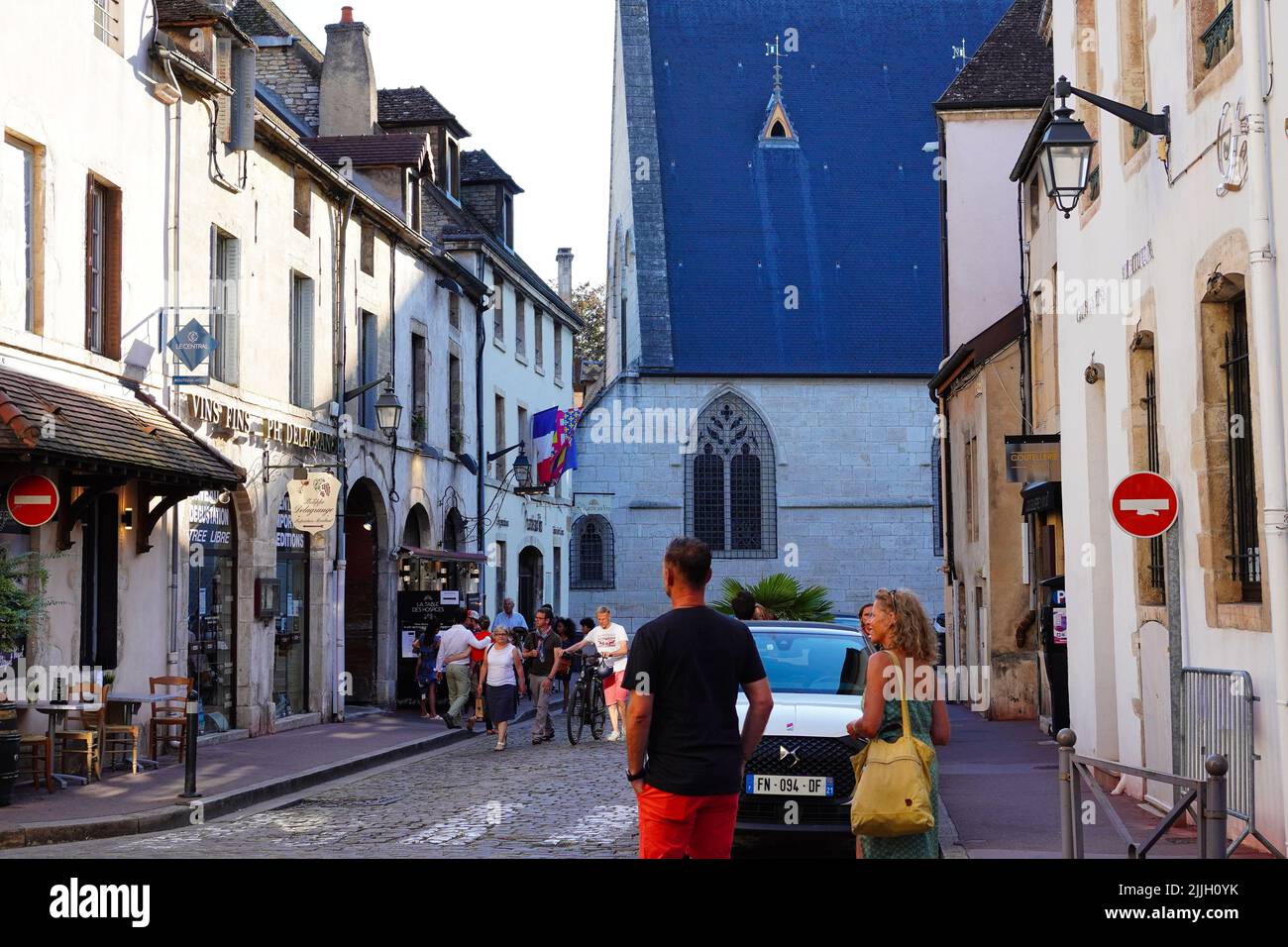 townscape-of-beaune-in-the-evening-known-as-a-wine-growing-region