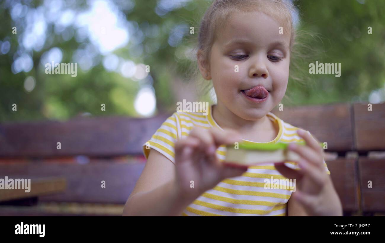 Kid friendly dessert hires stock photography and images Alamy