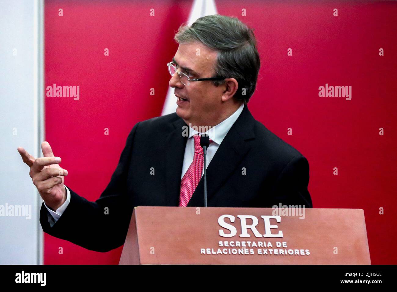 Mexico’s Foreign Minister Marcelo Ebrard address the media at the Foreign Ministry Building (SRE) in Mexico City, Mexico, July 26, 2022. REUTERS/Edgard Garrido Stock Photo