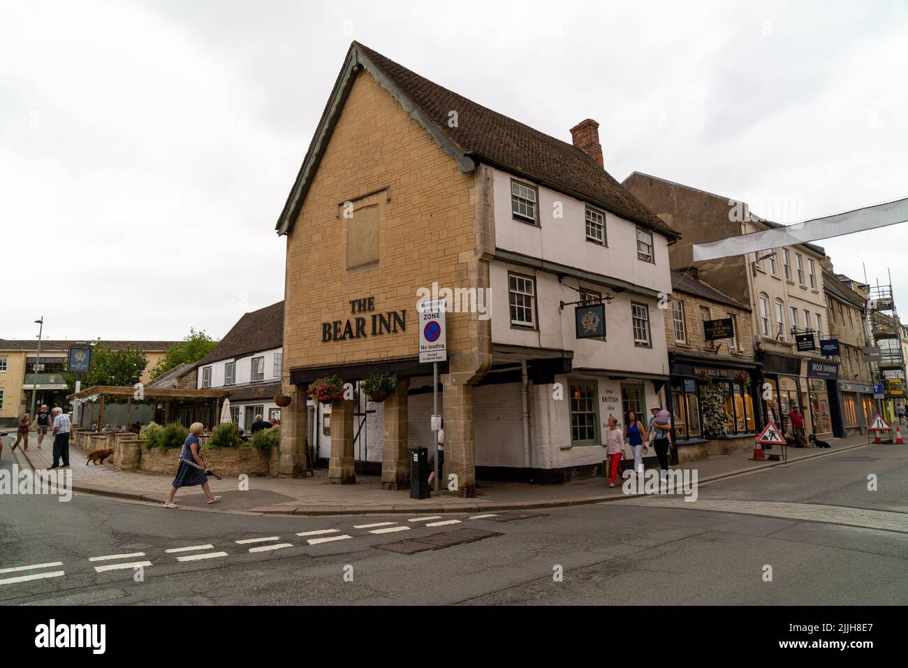 The Bear Inn Cirencester Hi res Stock Photography And Images Alamy the-bear-inn-cirencester-hi-res-stock-photography-and-images-alamy