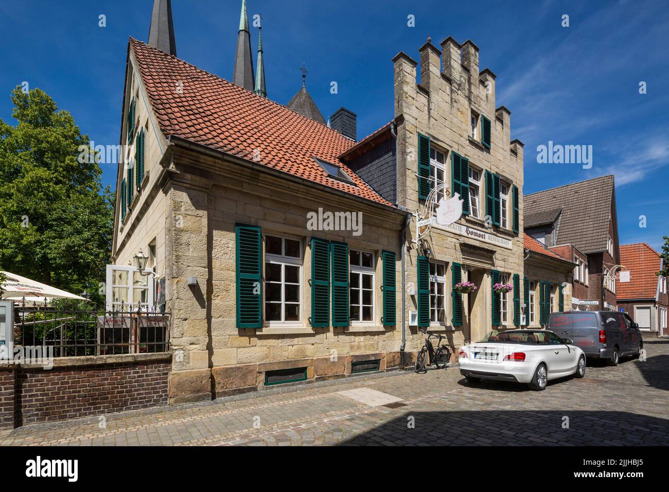 Germany, Billerbeck, Berkel, Baumberge, Muensterland, Westphalia, North Rhine-Westphalia, NRW, Homoet public house in the Schmiedestrasse Stock Photo