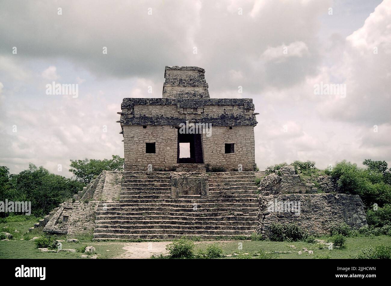 Temple of Seven Dolls in Dzibilchaltun, Mayan ruins north of Merida, Yucatan, Mexico Stock Photo