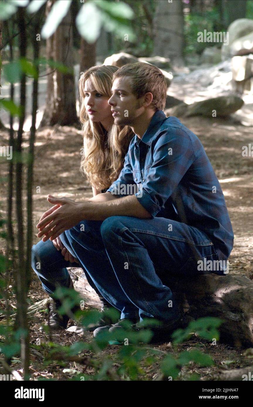 JENNIFER LAWRENCE, MAX THIERIOT, HOUSE AT THE END OF THE STREET, 2012 Stock  Photo - Alamy, image size:863x1390