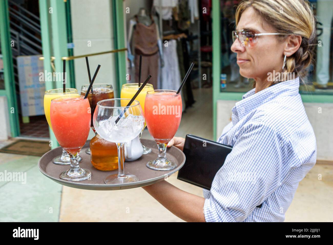 Miami Beach Florida,Lincoln Road pedestrian mall restaurant al fresco