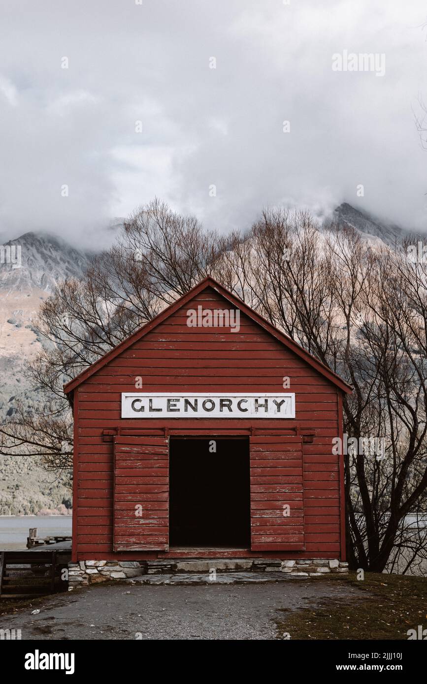 Glenorchy house hires stock photography and images Alamy