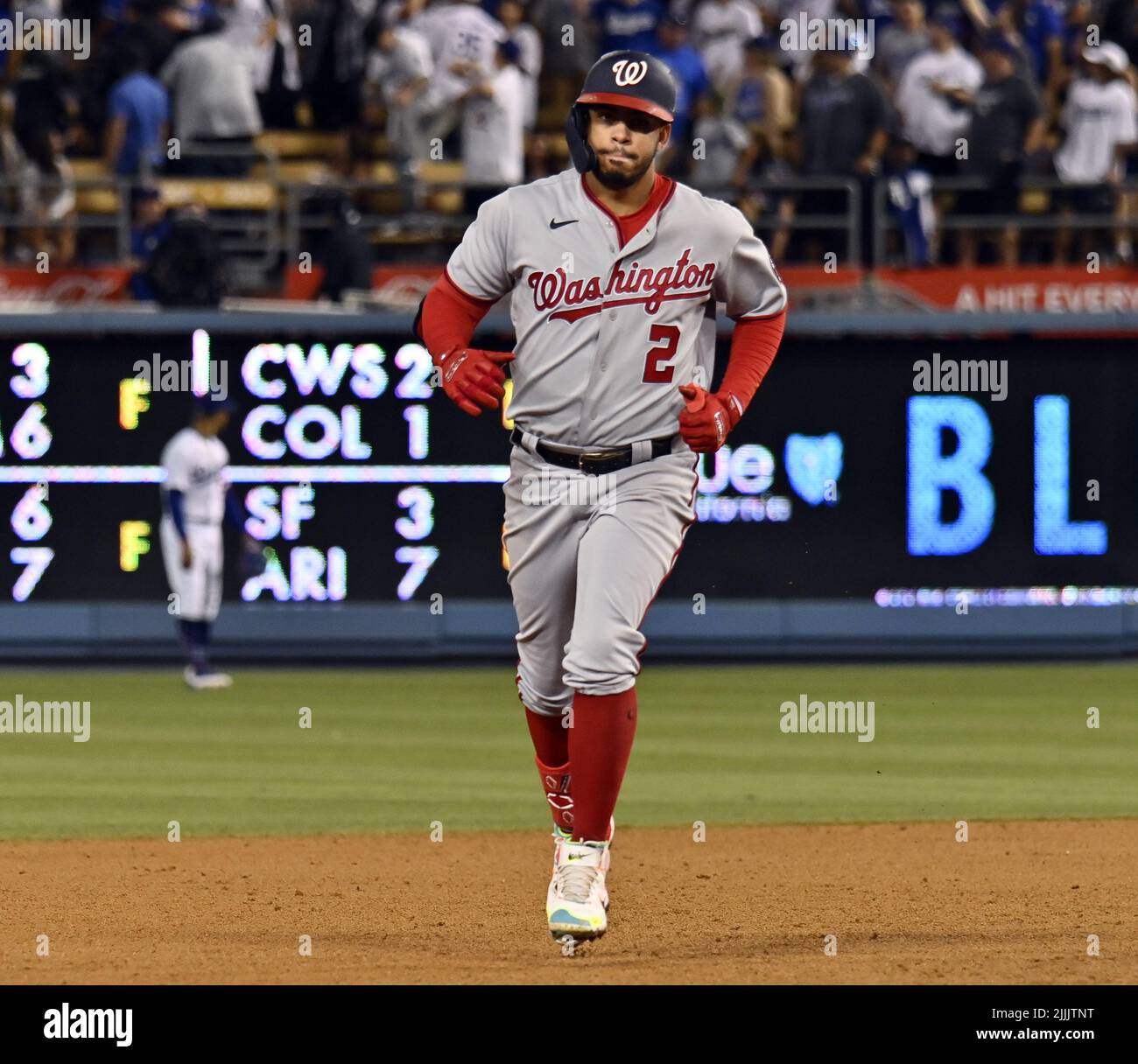 Washington Nationals beat Los Angeles Dodgers 8-3 to take 2-1