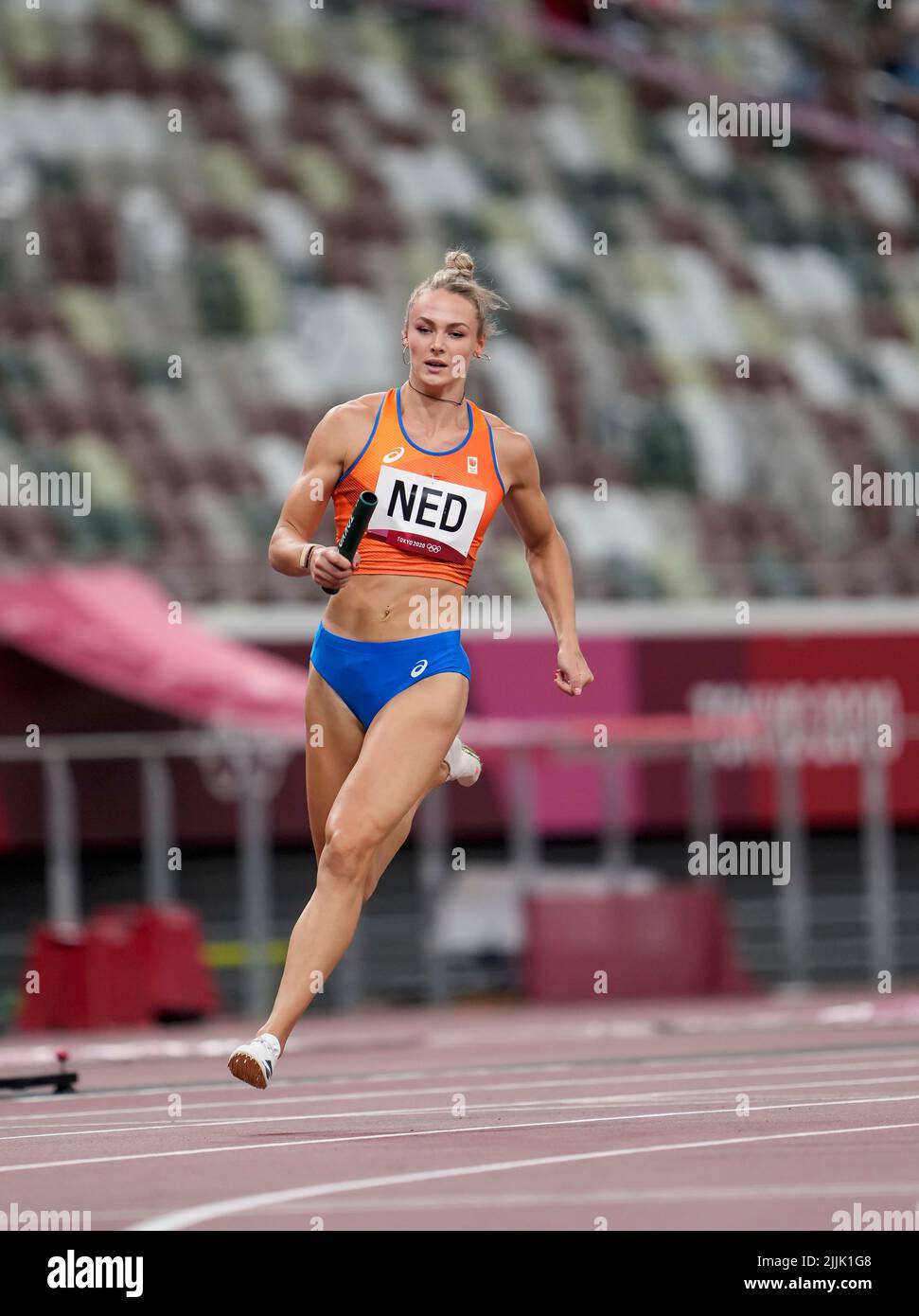 Lieke Klaver participating in the 4x400 meter relay at the 2020 Tokyo