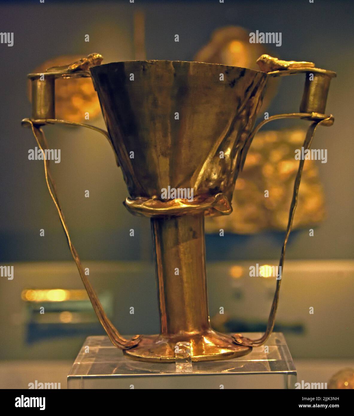 Cup of Nestor or dove cup is a gold goblet discovered in 1876 by Heinrich Schliemann in Shaft IV of Grave Circle A, Mycenaean Greece , Mycenaean civilization, Bronze Age in Ancient Greece 1750 to 1050 BC, Mycenae, National Archaeological Museum in Athens. Stock Photo