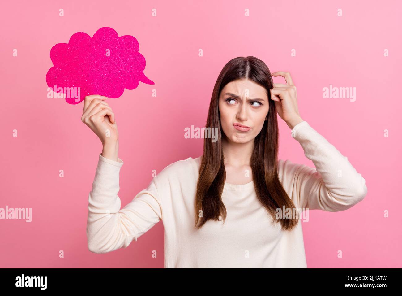 Clue hi-res stock photography and images - Page 9 - Alamy