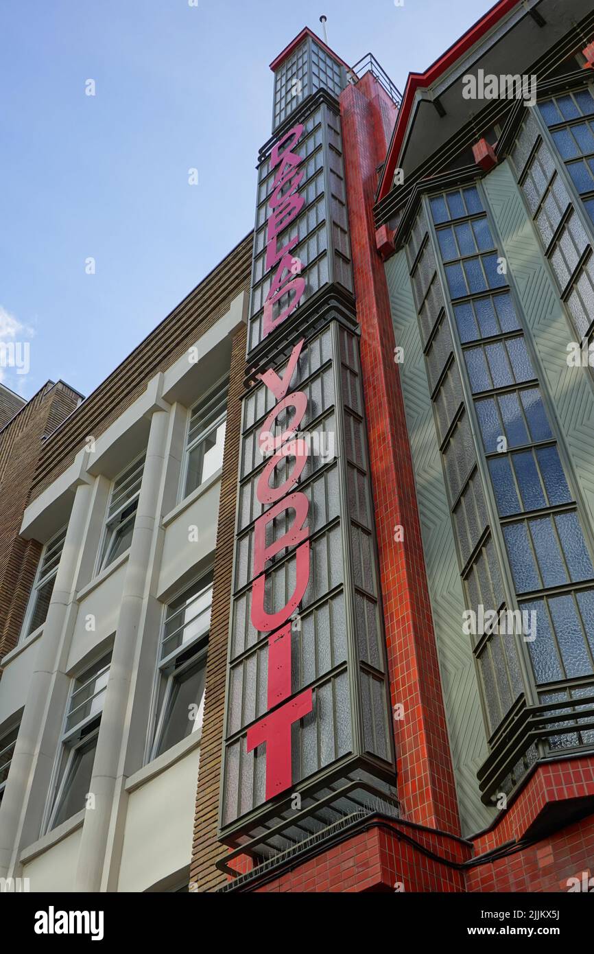 Gent, Gebäude der Zeitung Dagblad Vooruit // Ghent, Newspaper Dagblad Vooruit Building Stock Photo