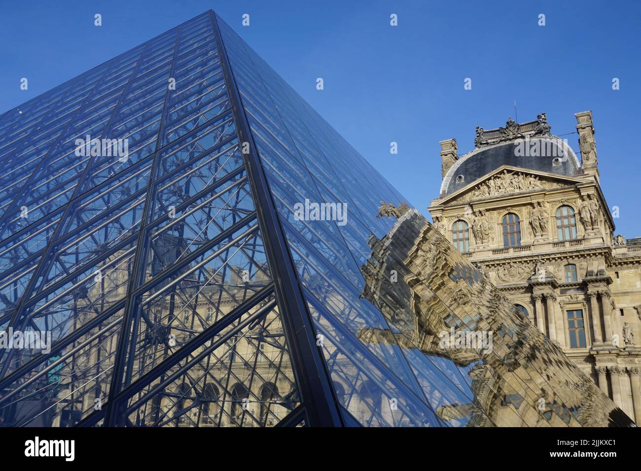 louvre museum downtown paris, france Stock Photo