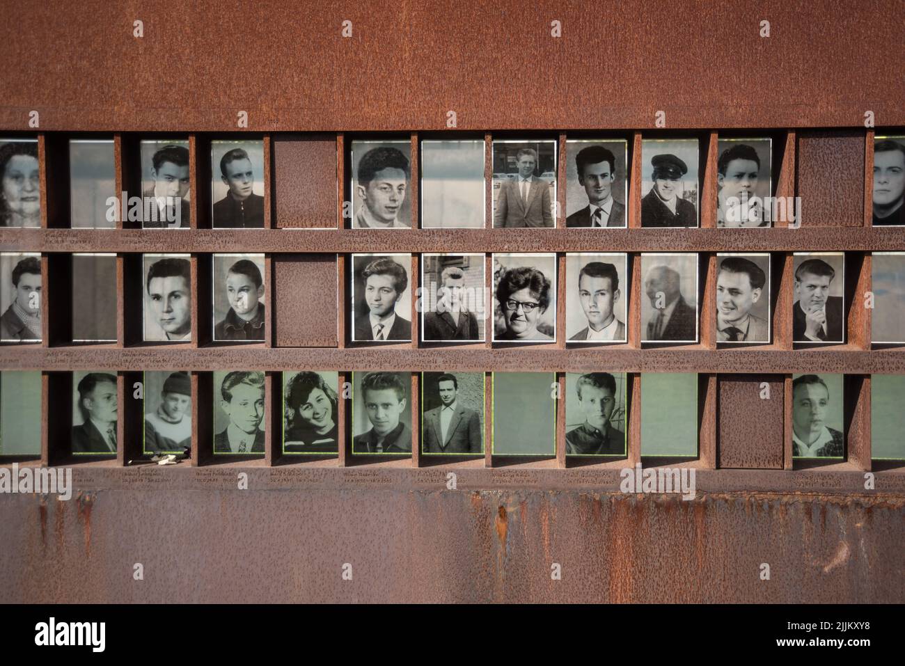 Berlin, Bernauer Straße, Gedenkstätte Berliner Mauer, Opfer // Berlin, Bernauer Straße, Memorial Park Berlin Wall, Victims Stock Photo