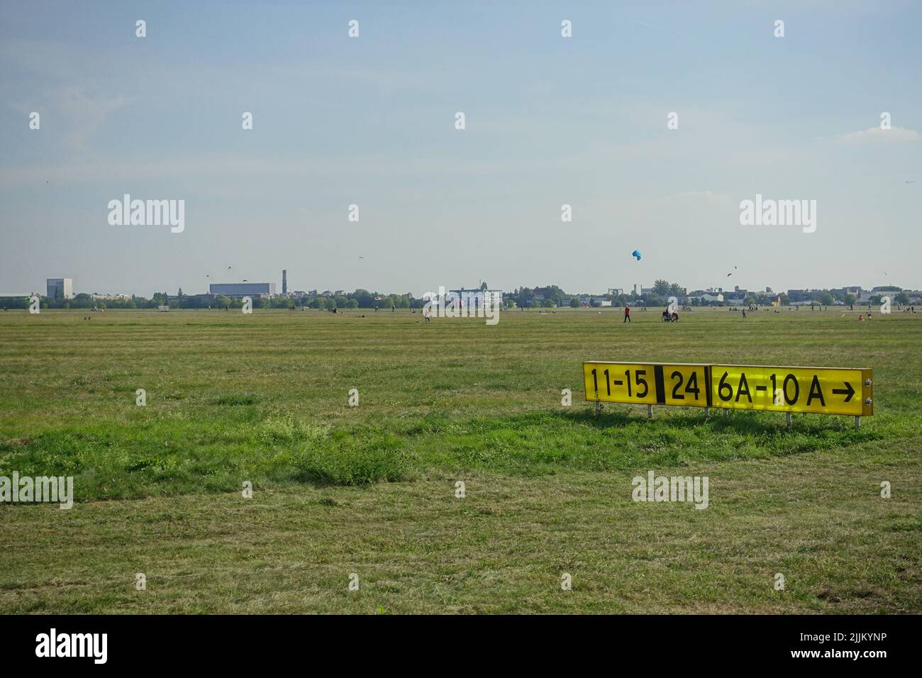 Berlin, Flughafen Tempelhof, Flugfeld Stock Photo