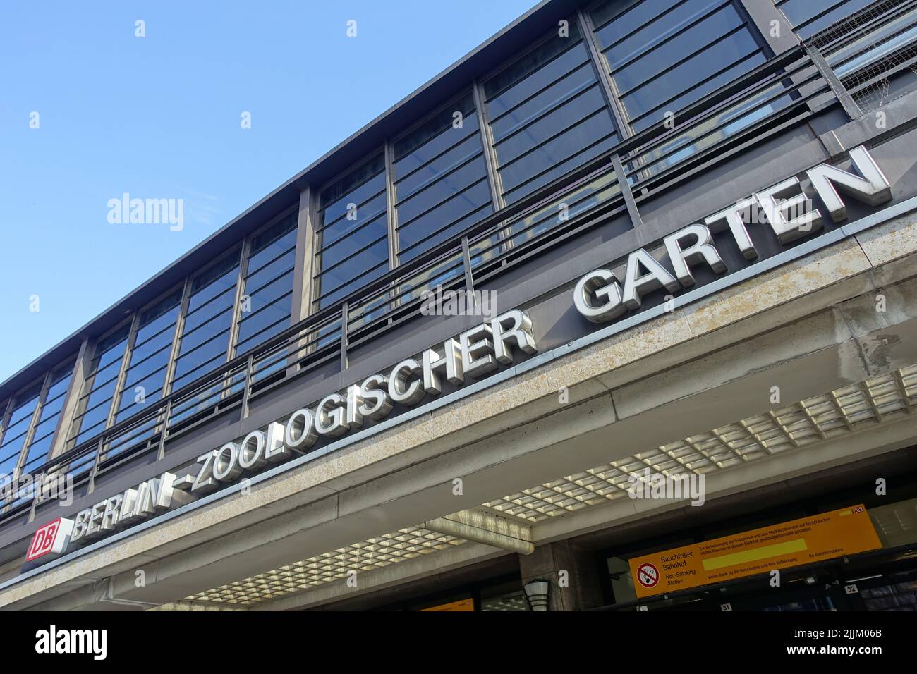 Berlin, SBahn Zoologischer Garten Stock Photo Alamy
