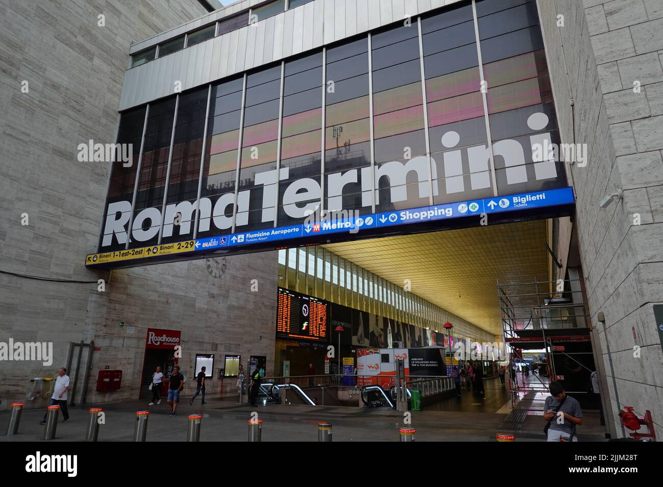 Rom Eisenbahn Station Roma Termini Rome Train Station Termini Rom Eisenbahn Station Roma Termini Rome Train Station Termini 2JJM28T 