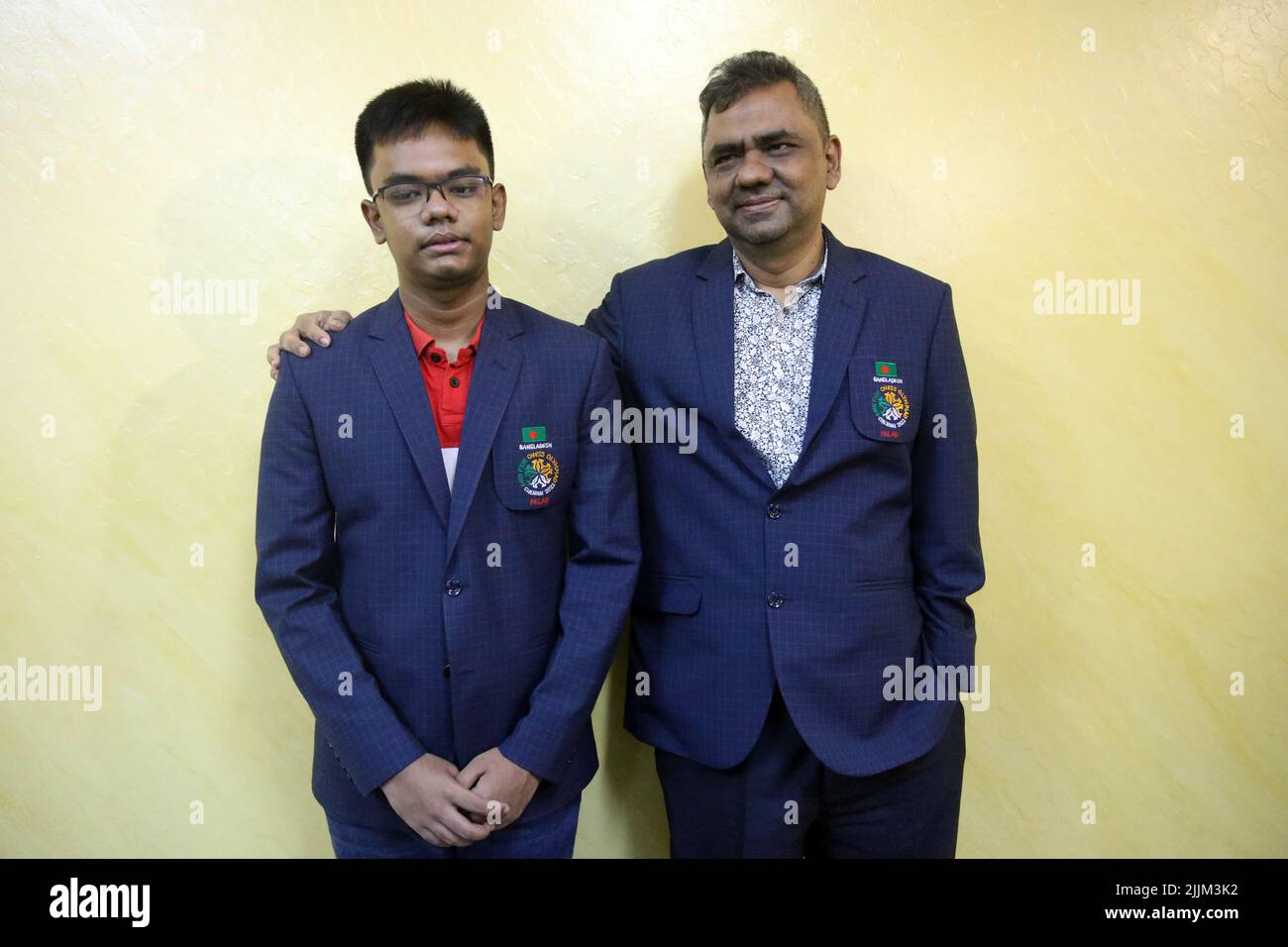 Grand Master Ziaur Rahman (R) along his son Tahsin Tajwar Zia (L) during a press conference organis bu Bangladesh Chess Federation at National Sports Stock Photo