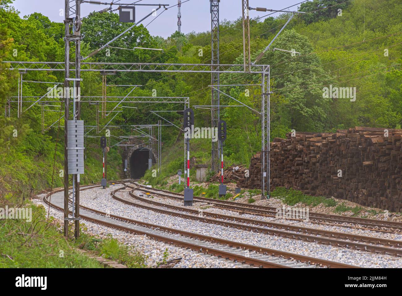 Curved Multi Tracks Railway Electrified Railroad Tunnel Transport Stock
