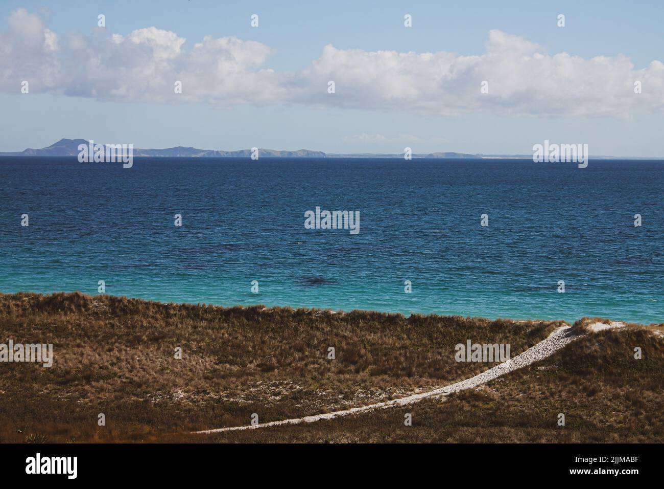 Big mountains on water hi-res stock photography and images - Alamy