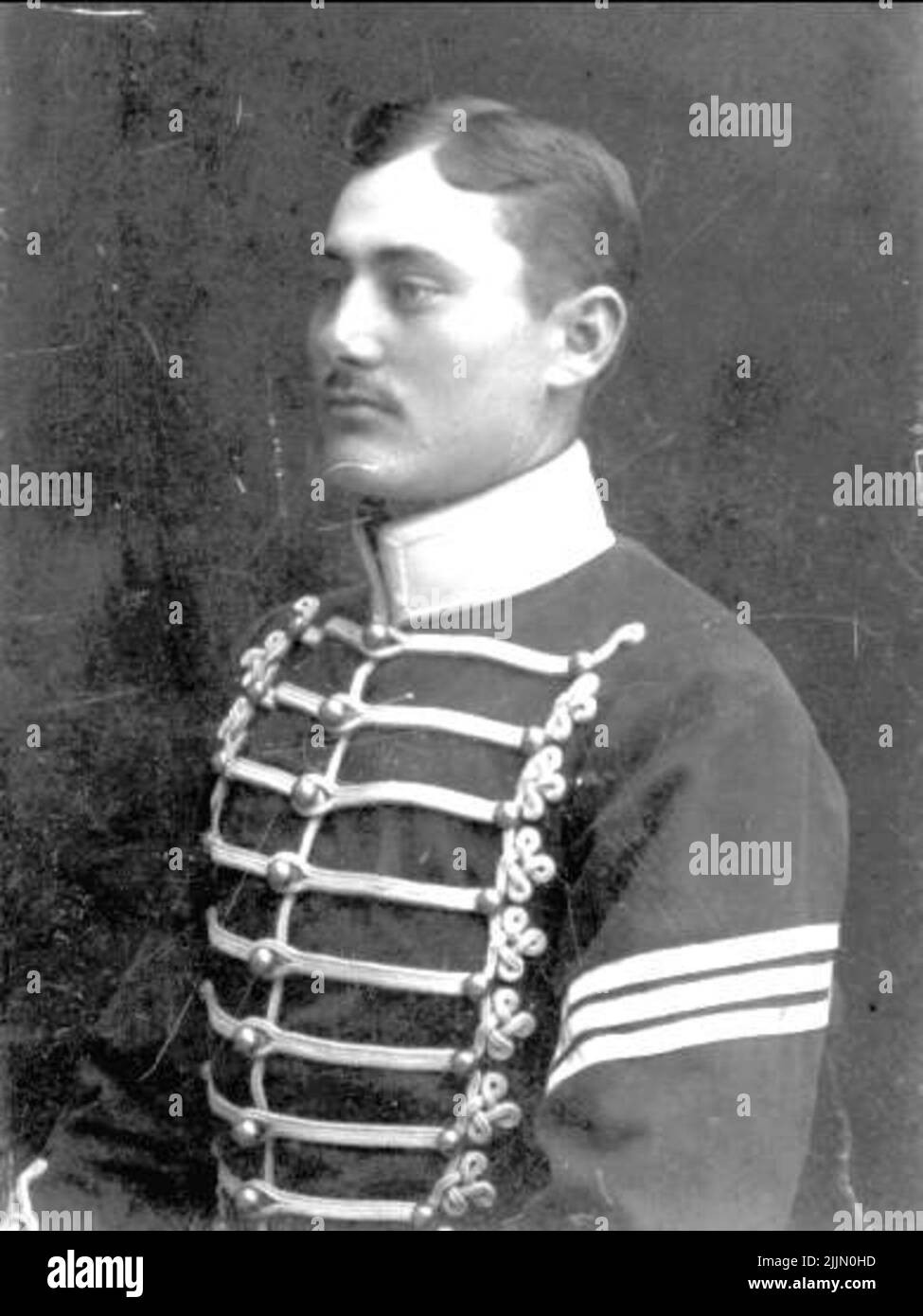 Portrait photo depicting Arvid Kjellander (b 1882 01 25, d 1976 02 19) Half profile. Dressed in house uniform, sub -officer signs on the left sleeve. The photo is probably taken in 1902 when AK went to school in Stockholm. Information according to the daughter Inga Kjellander. The picture taken at Fotographa, Sigge Öijer, Eskilstuna, branches in Malmköping and Sanna Hed. Stock Photo