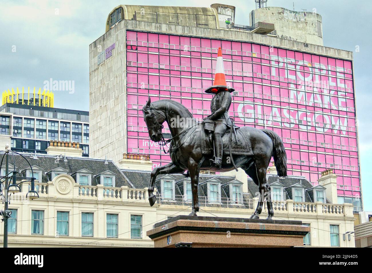 Glasgow, Scotland, UK 27th July, 2022. The statue of prince albert, the