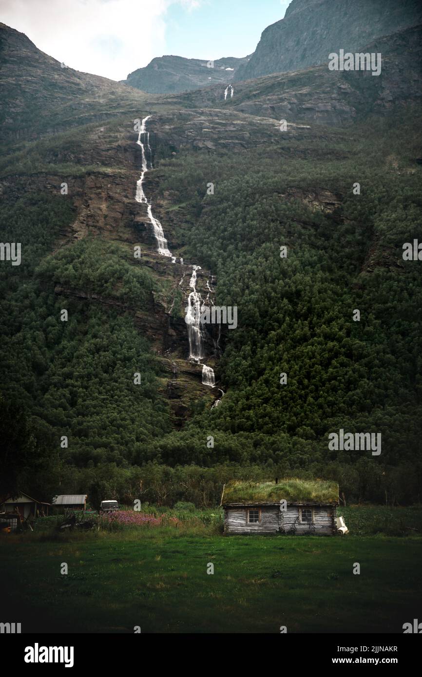 Water running down mountain hi-res stock photography and images - Alamy