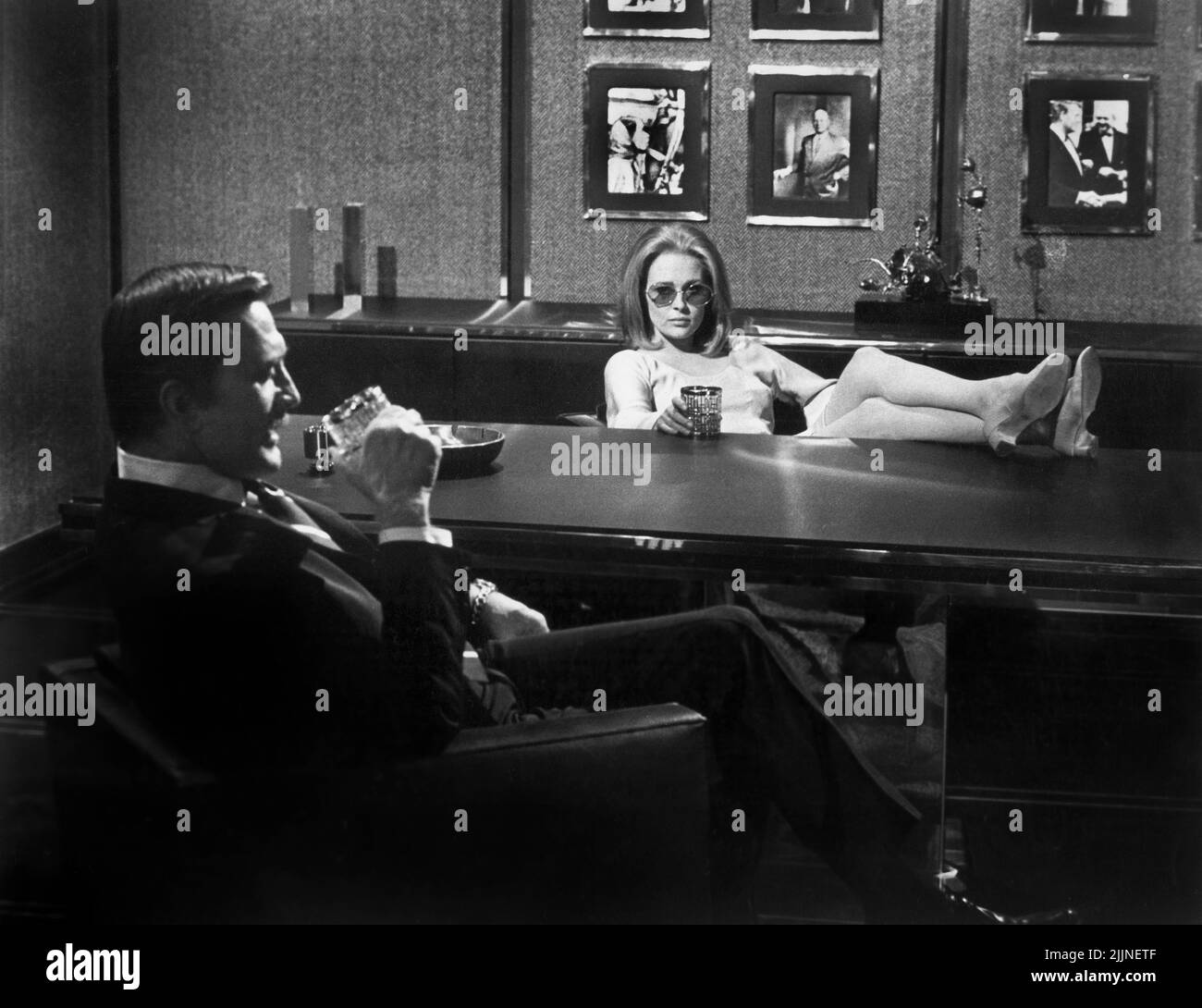 Kirk Douglas, Faye Dunaway, on-set of the Film, 'The Arrangement', Warner Bros., 1969 Stock Photo